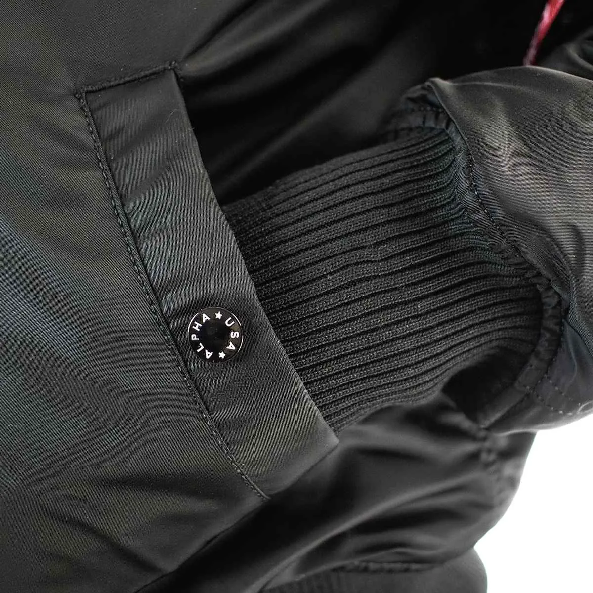 Alpha Industries Inc MA-1 ZHP Winter Jacke 118101-03 - schwarz