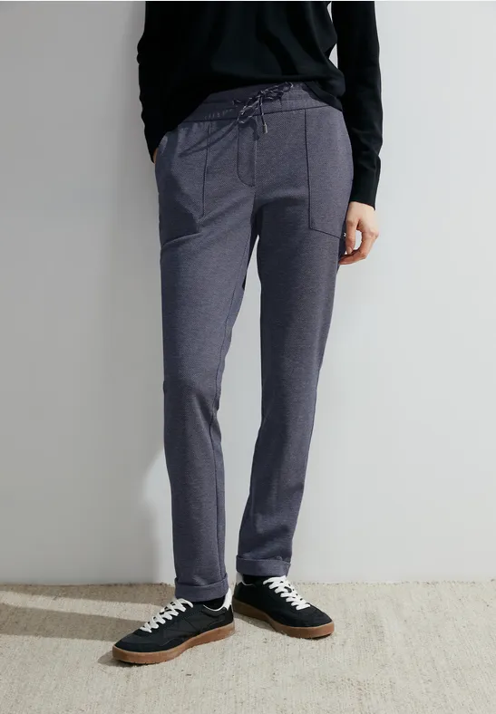Casual Fit Hose